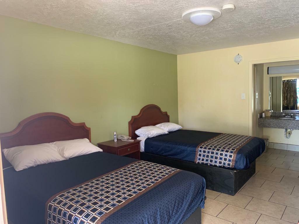 Texas Inn Beaumont Eksteriør billede