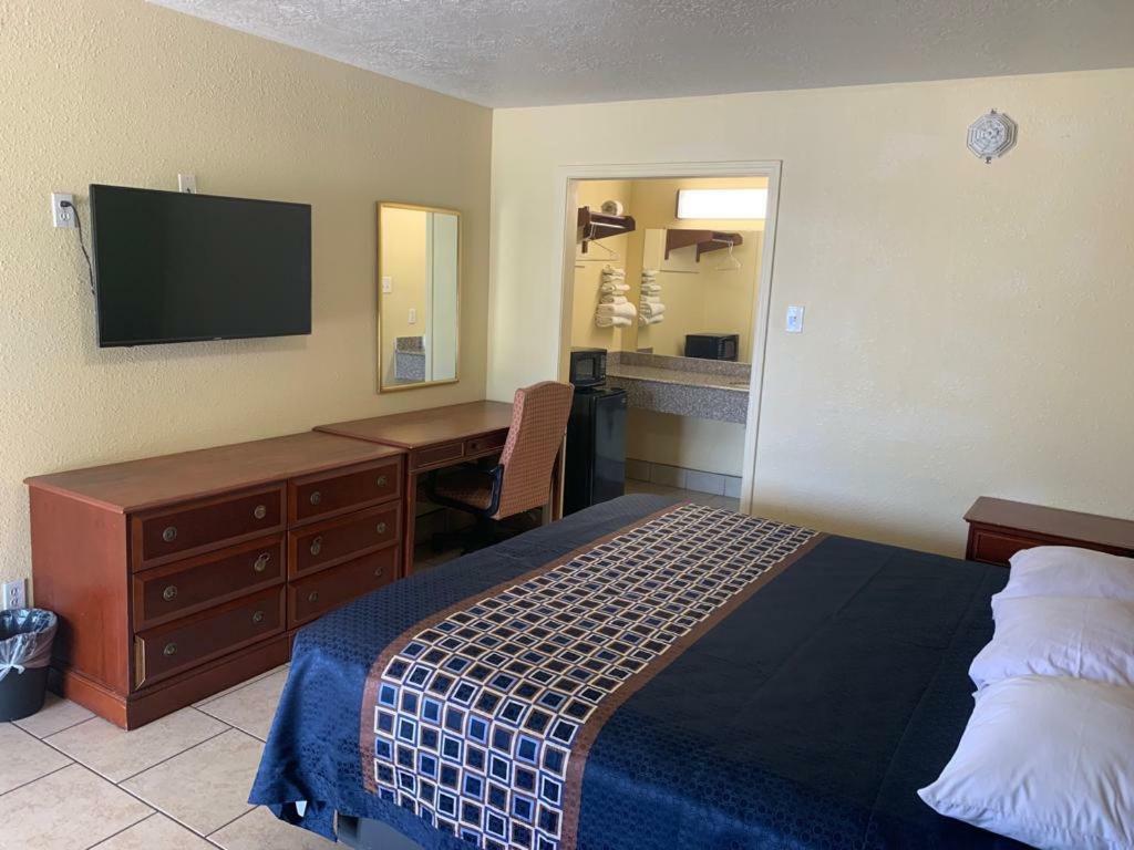 Texas Inn Beaumont Eksteriør billede